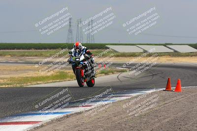 media/Jul-22-2023-TrackDaz (Sat) [[e9015ad89a]]/Group B/Wheelie Bump (1220pm)/